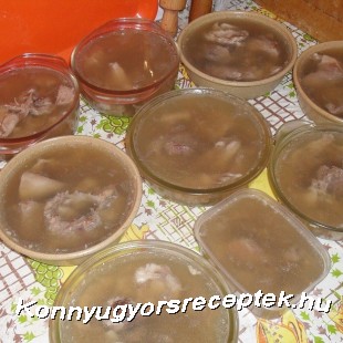 Kocsonya ( sertés) Kocsonya ( sertés)
