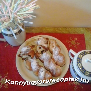 Nutellás csavart fánk