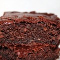 Tejberizses brownie (cukormentes, teljes kiőrlésű))
