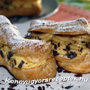 Fánk kávékrémmel töltve